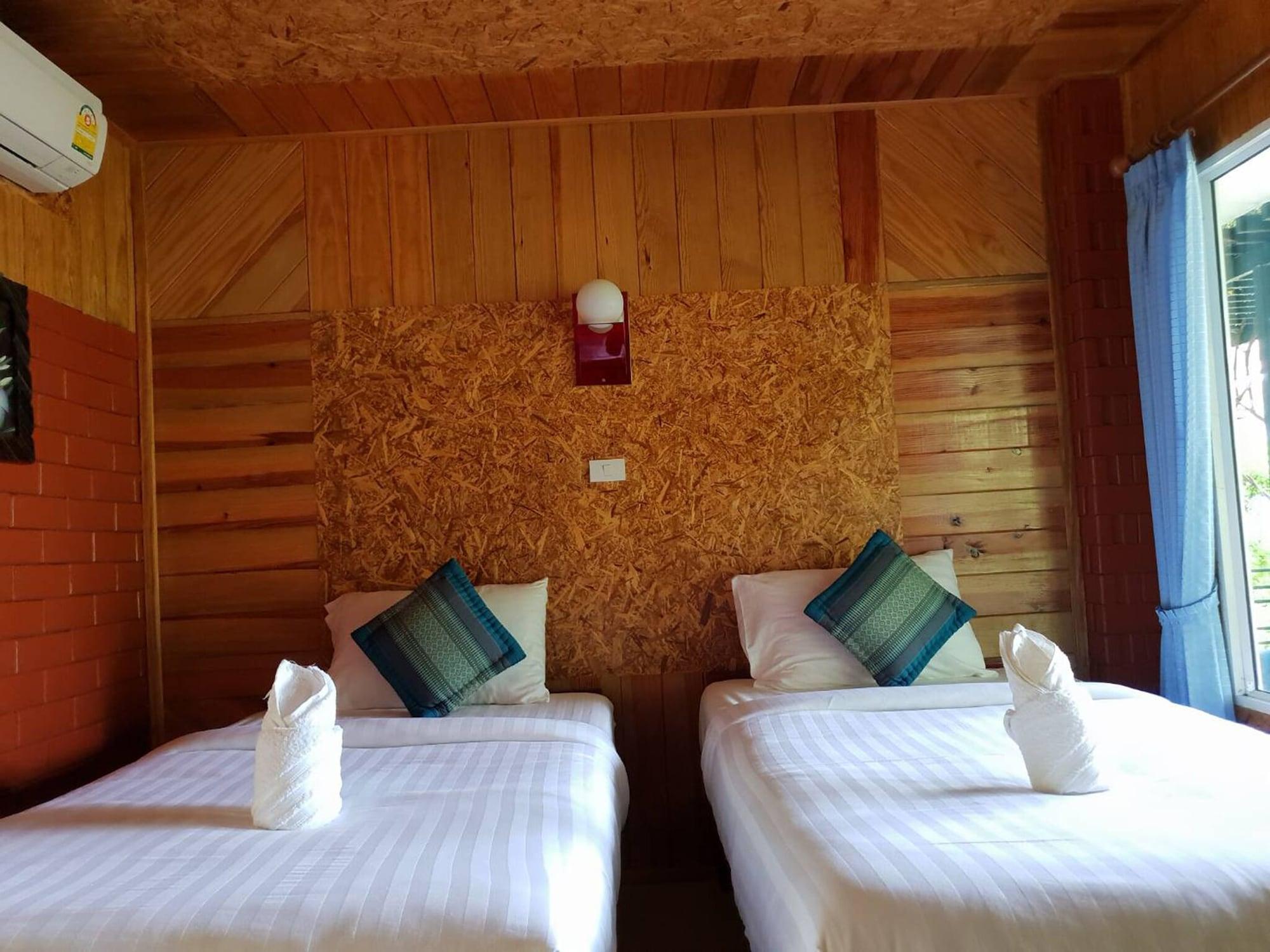 Baan Suan Hill Resort Ban Tha Khun Dış mekan fotoğraf