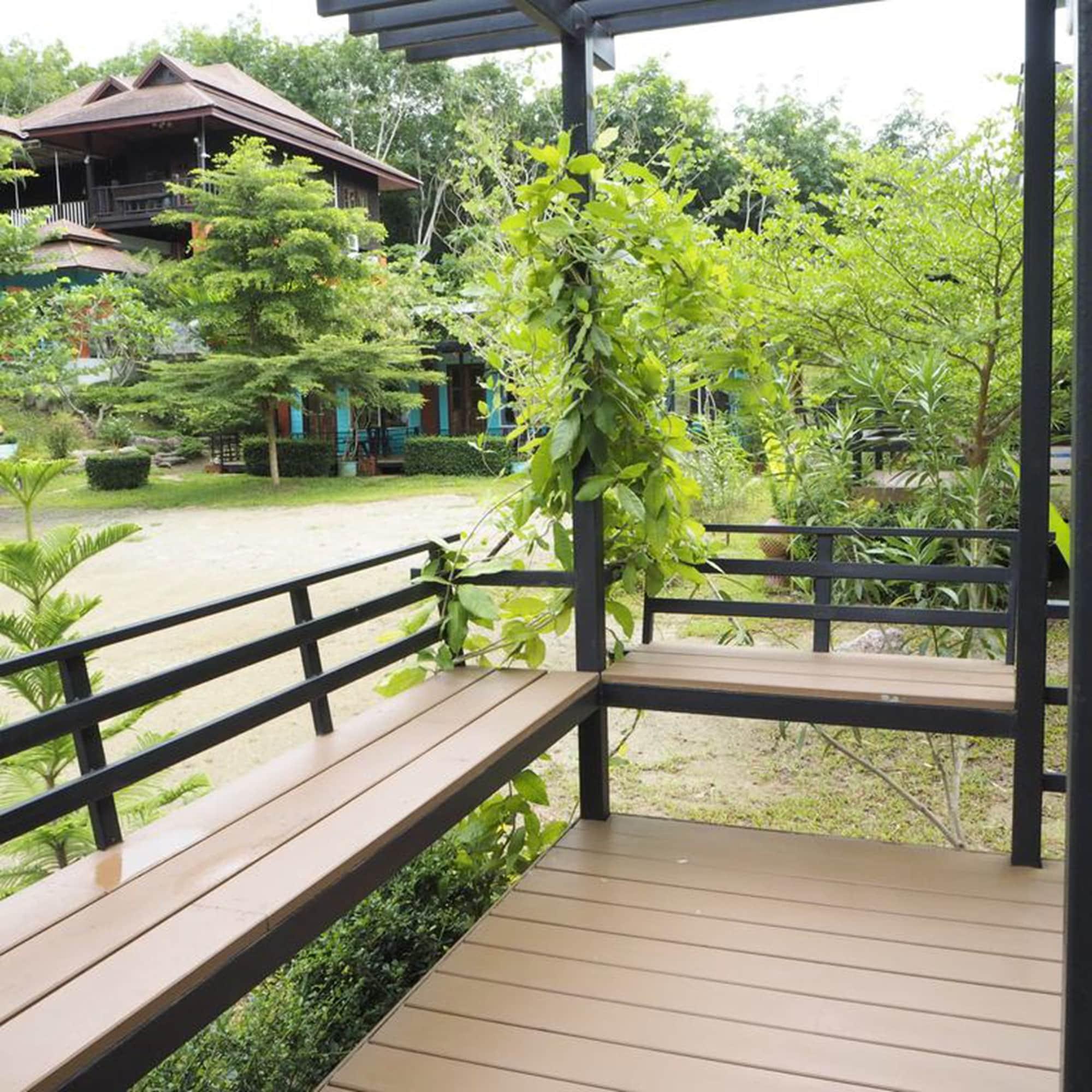 Baan Suan Hill Resort Ban Tha Khun Dış mekan fotoğraf